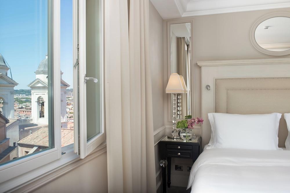 Hassler Roma Room Type - Deluxe Room