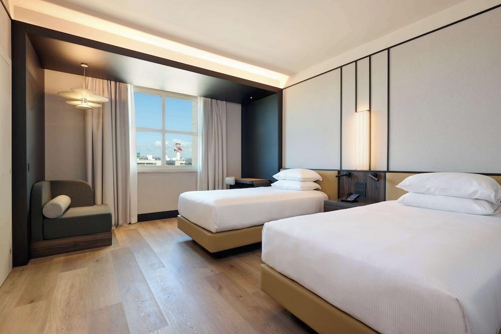 Hilton Rome Airport Room Type - Twin Room