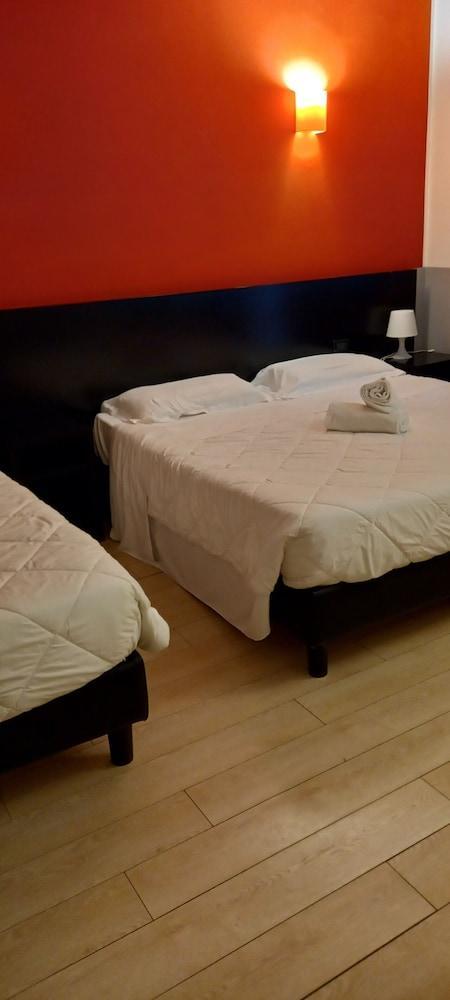 Hotel Aniene Room Type - Standard Triple Room