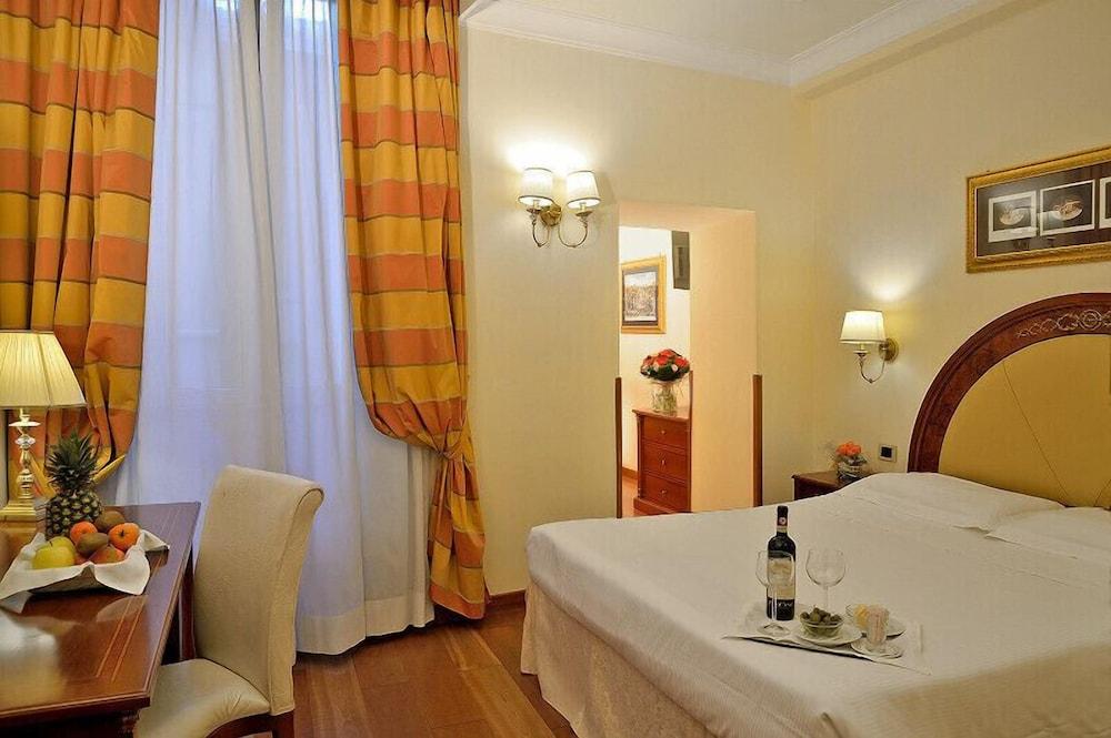 Hotel Homs Room Type - Club Double Room