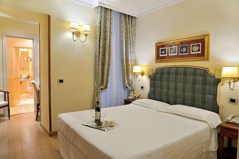 Hotel Homs Room Type - Classic Double Room