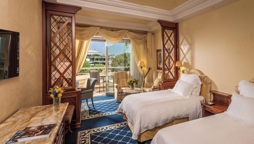 Rome Cavalieri, A Waldorf Astoria Hotel by Hilton Room Type - Deluxe Room, 2 Twin Beds