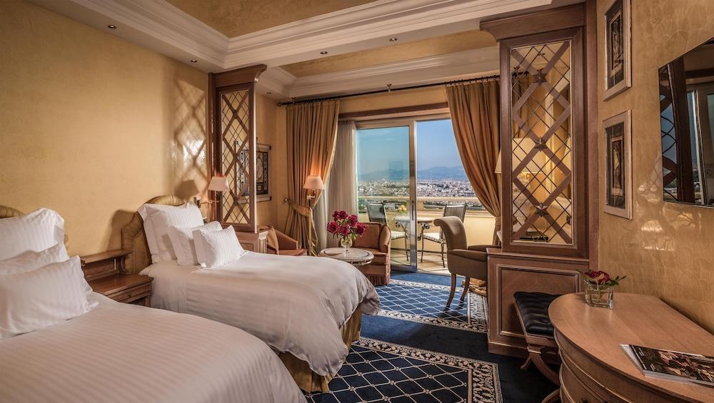 Rome Cavalieri, A Waldorf Astoria Hotel by Hilton Room Type - Room, 2 Twin Beds, Rome View (Imperial Rome View, Spa