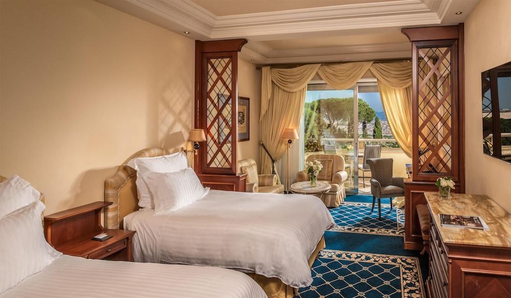 Rome Cavalieri, A Waldorf Astoria Hotel by Hilton Room Type - Deluxe Room, 2 Twin Beds (Deluxe Park View)
