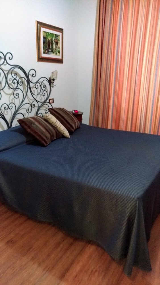 Nicolas Inn Room Type - Standard Double Room