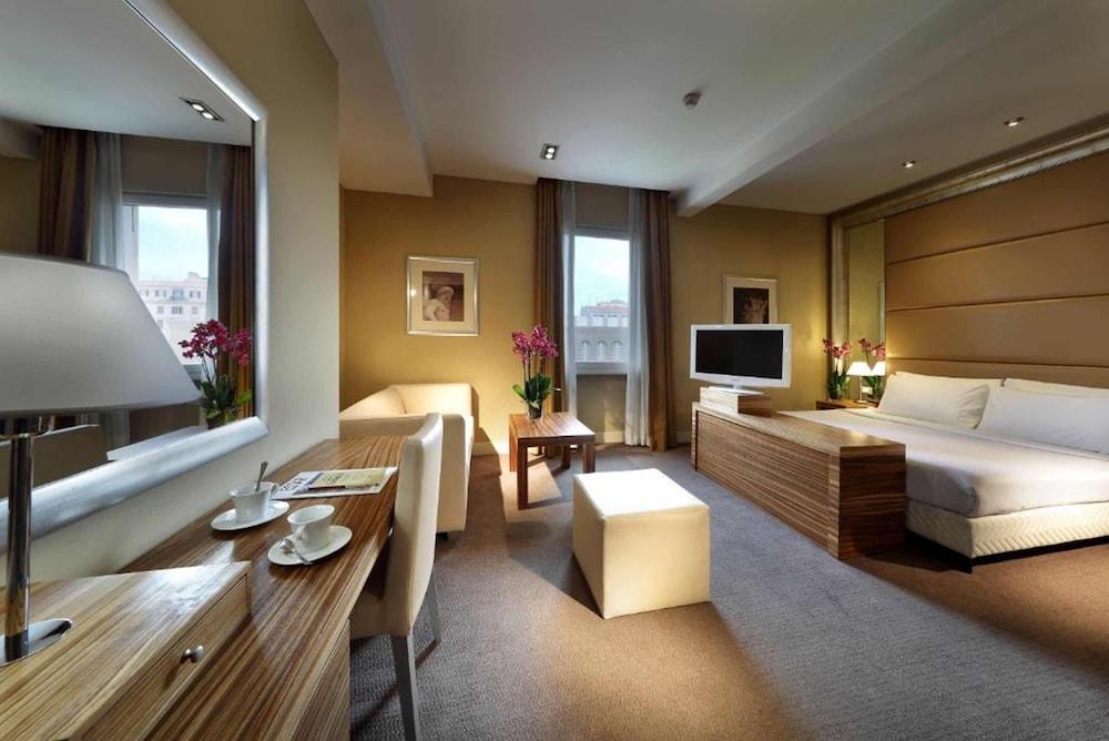 Mercure Roma Centro St. John Room Type - Privilege, Room, 1 Double Bed