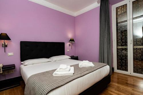 Imperium Suite Navona - Tap to explore photos