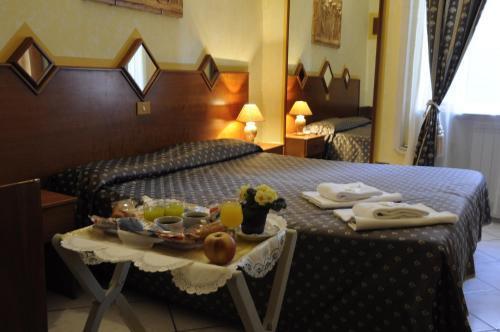Hotel Farini Room Type - Double Room with Private Bathroom Hotel Farini Room Type - Double Room with Private Bathroom