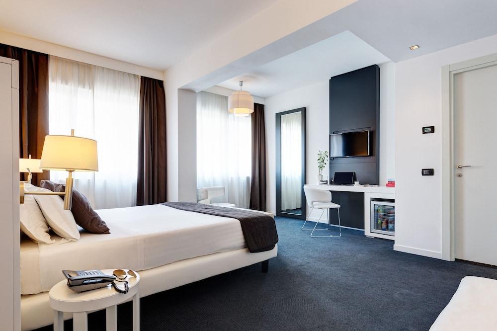 iH Hotels Roma Z3 Room Type - Executive Double Room