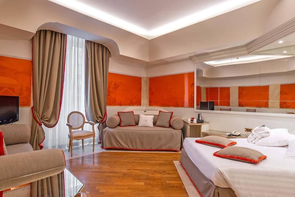 Hotel Isa Room Type - Triple Room