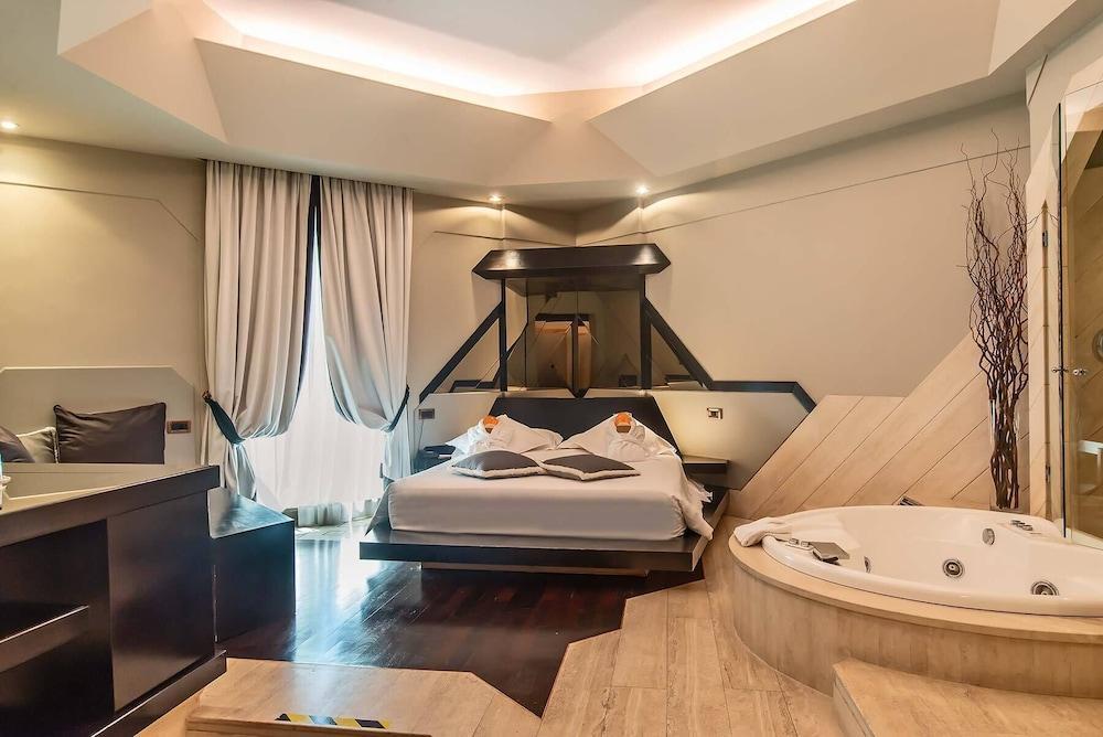 Hotel Isa Room Type - Exclusive Double Room, Jetted Tub