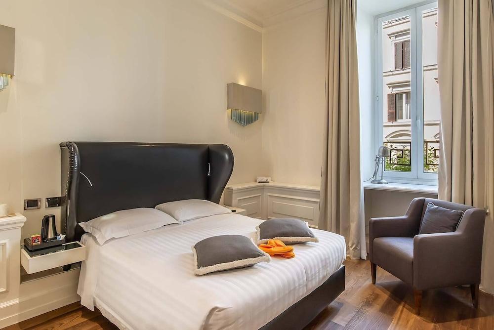Hotel Isa Room Type - Standard Double Room