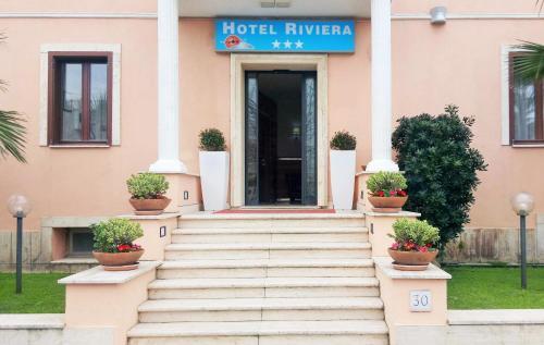 Hotel Riviera  Fiumicino - Tap to explore photos