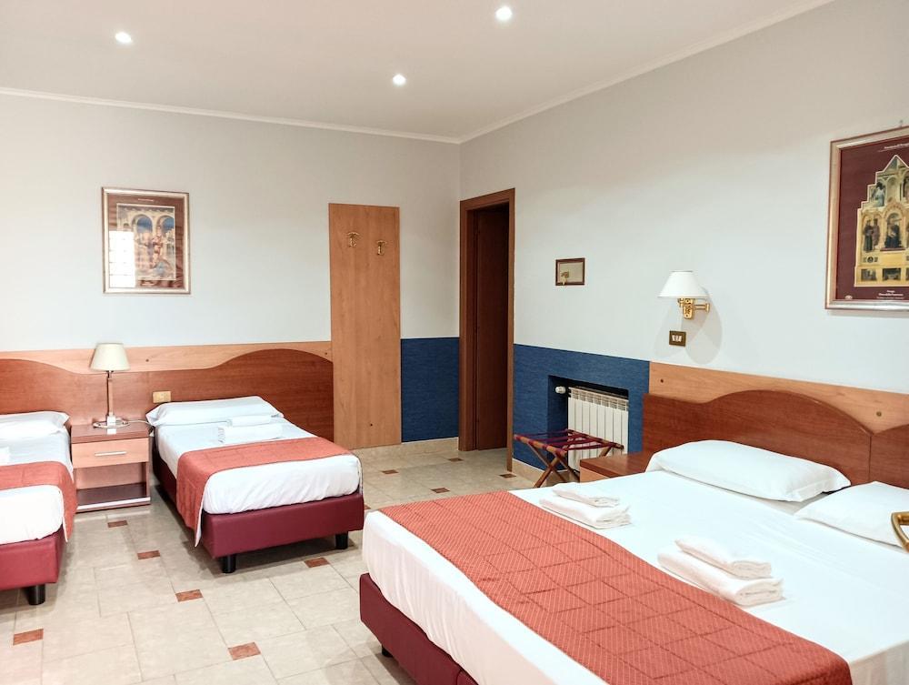 Hotel Riviera Fiumicino Room Type - Classic Room Hotel Riviera Fiumicino Room Type - Classic Room