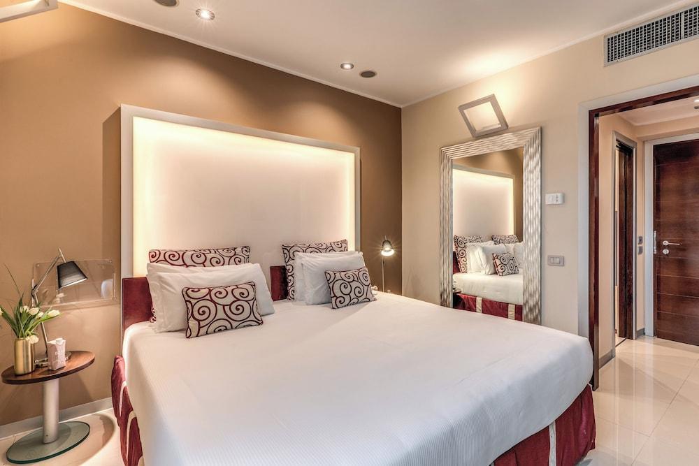 La Griffe Hotel Room Type - Basic Room
