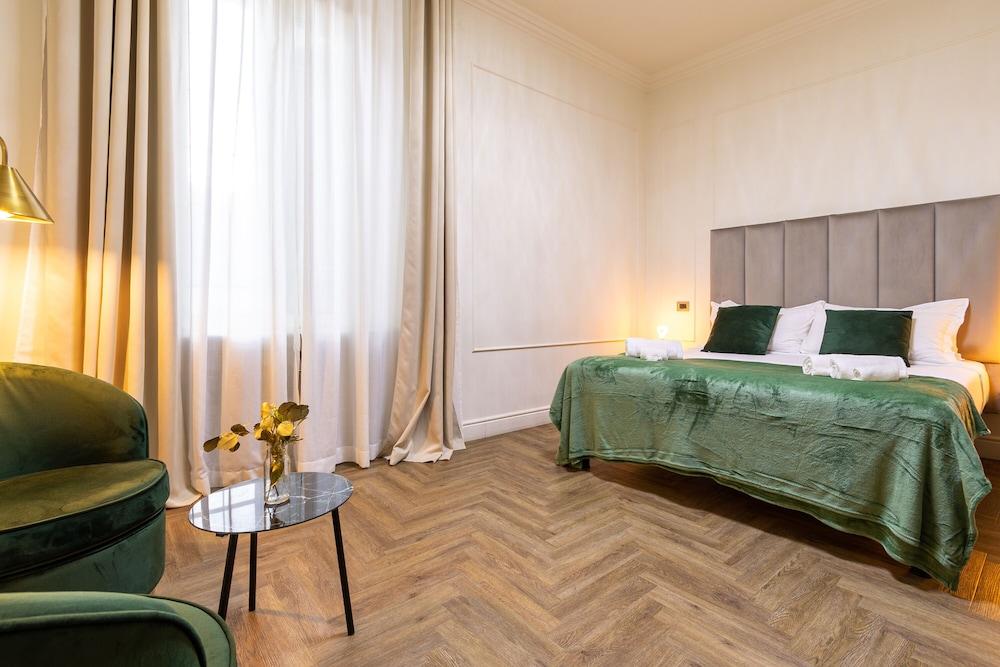 Les Chambres d' Or Room Type - Junior Room