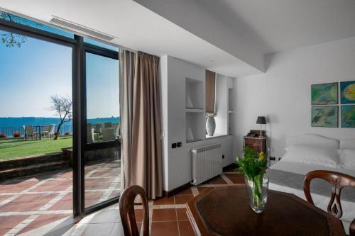 La Locanda del Pontefice Room Type - Double Room with Lake View