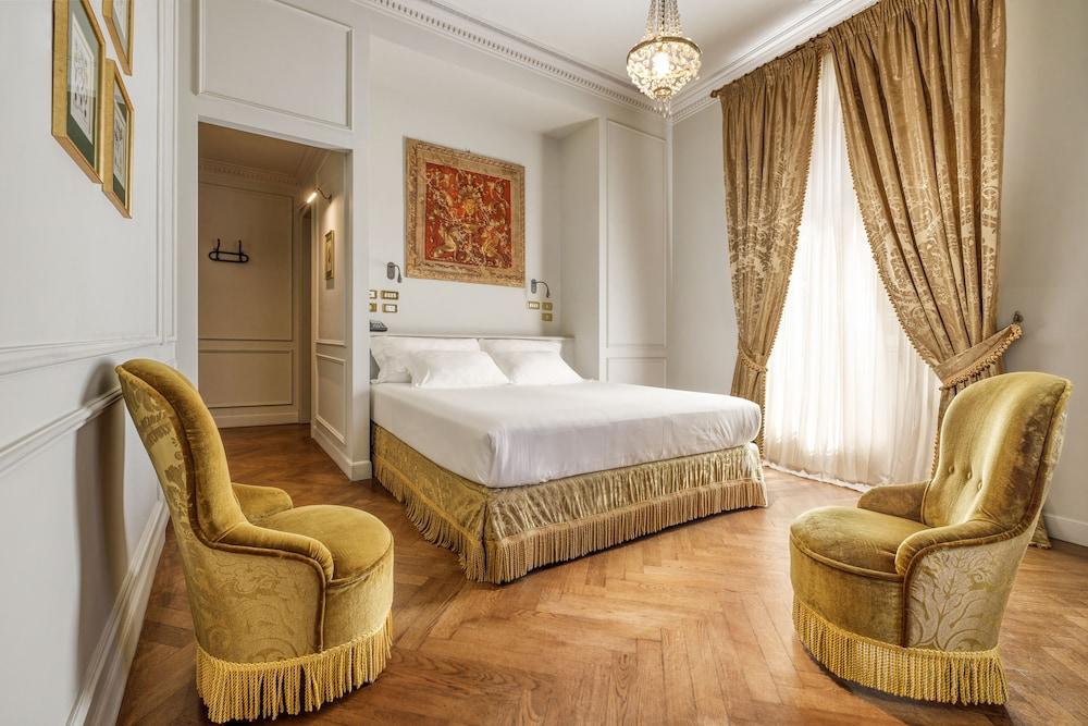 Hotel Locarno Room Type - Deluxe Room, Corner