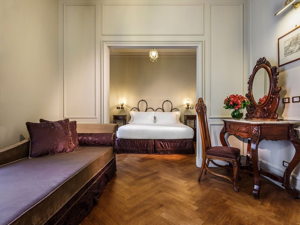 Hotel Locarno Room Type - Junior Suite