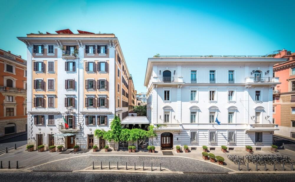 Hotel Locarno - Tap to explore photos