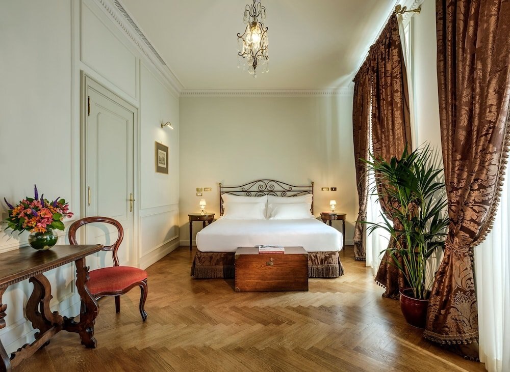 Hotel Locarno Room Type - Deluxe Double Room