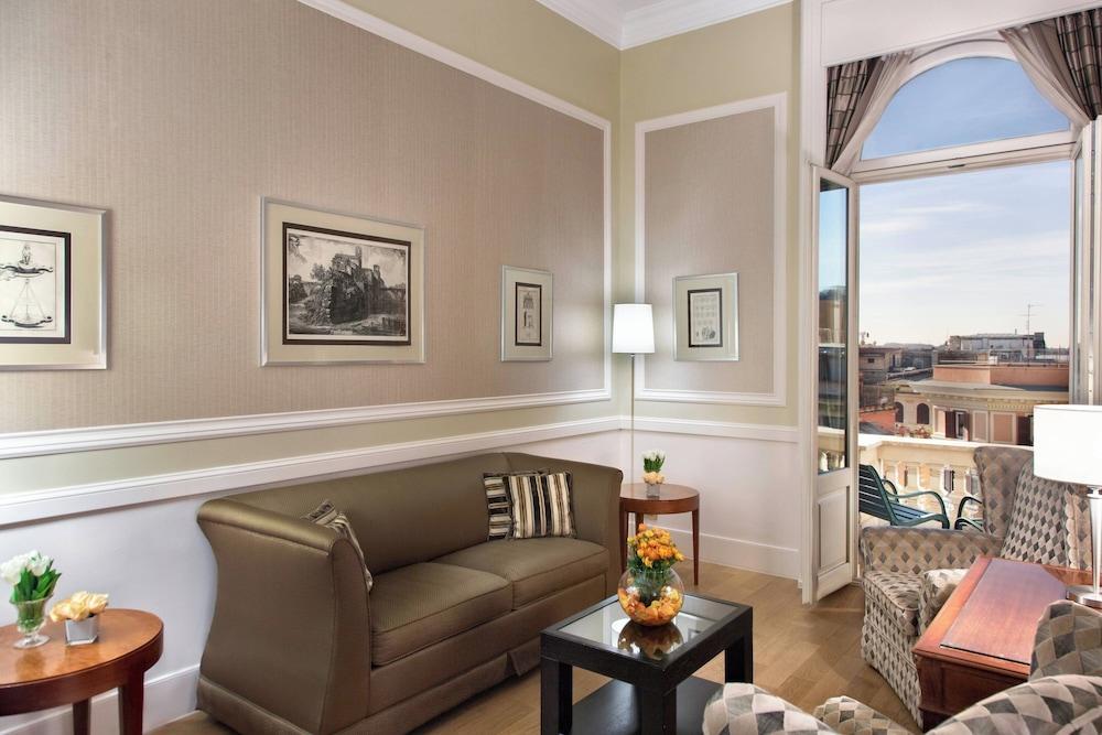 Rome Marriott Grand Hotel Flora Room Type - Suite, 1 King Bed with Sofa bed, City View