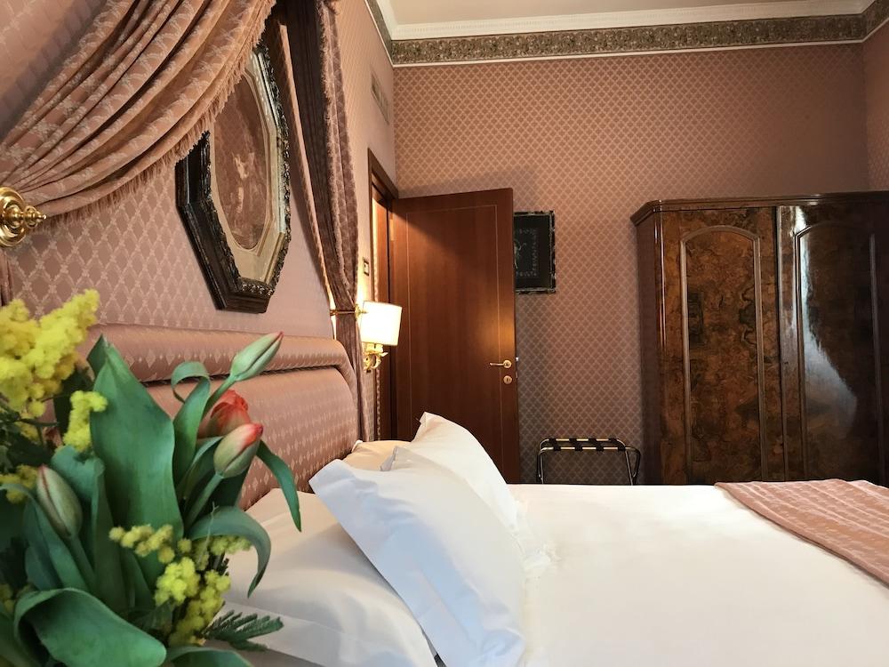 Mecenate Palace Room Type - Suite