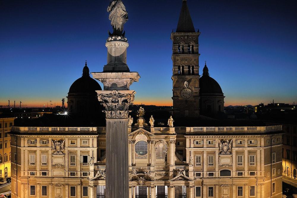 Mecenate Palace - Tap to explore photos
