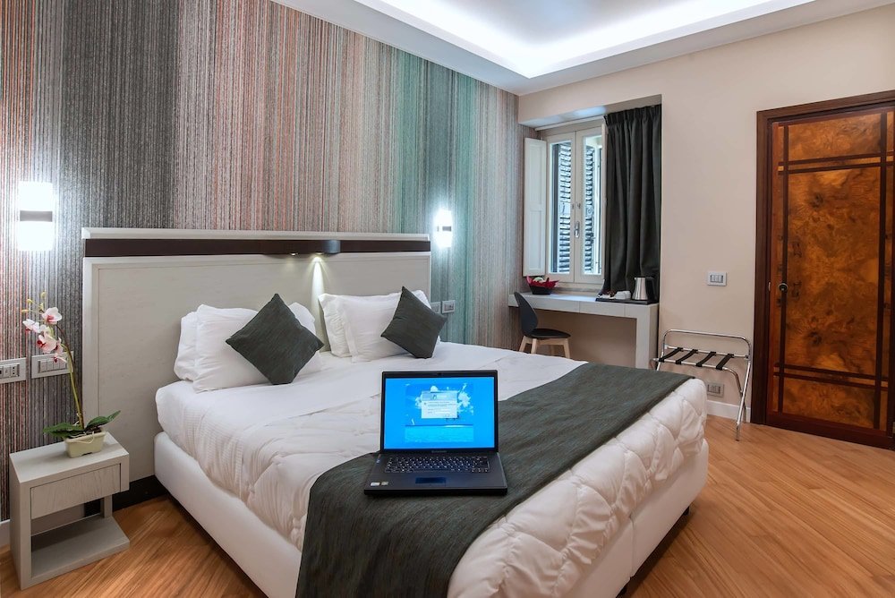 Hotel Memphis Room Type - Classic Double or Twin Room