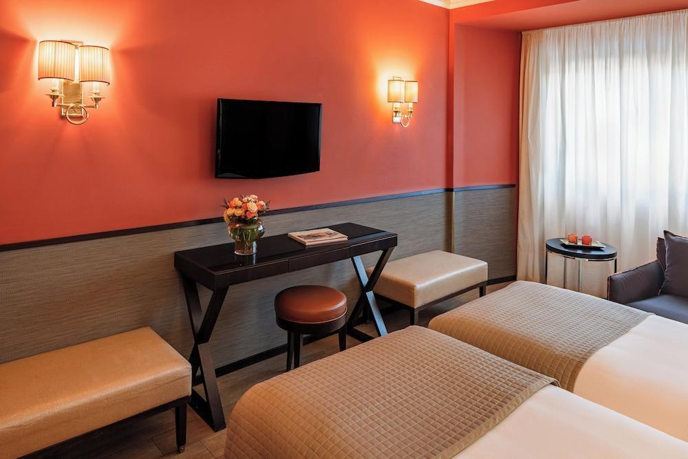 Starhotels Michelangelo - Tap to explore photos