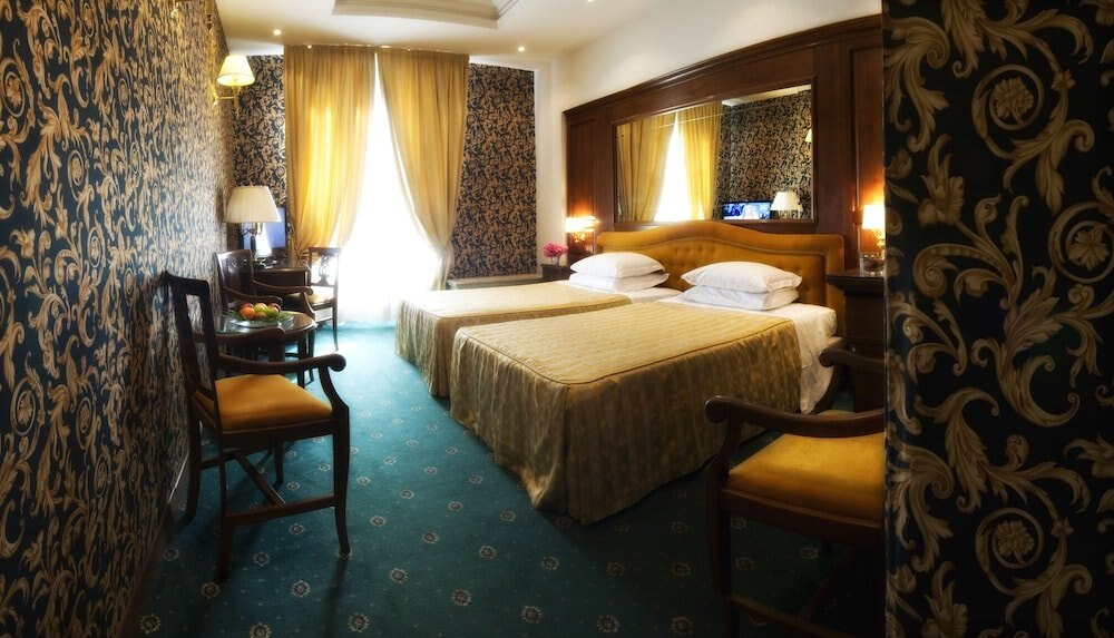 Hotel Morgana - Tap to explore photos