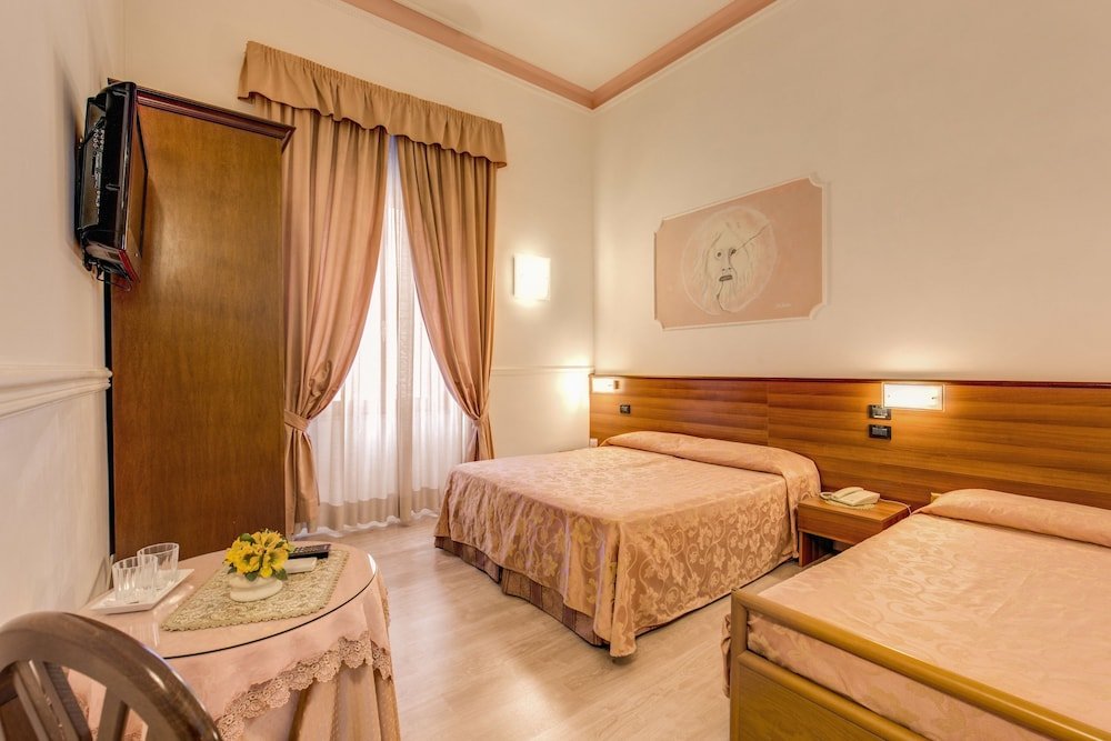 Hotel Martini Room Type - Quadruple Room Hotel Martini Room Type - Quadruple Room