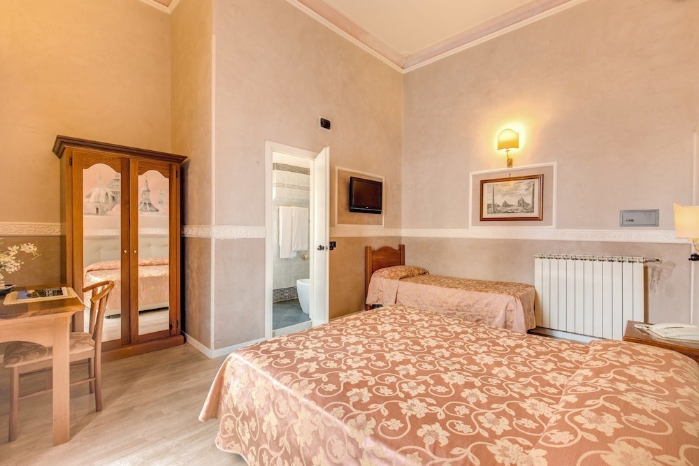Hotel Martini Room Type - Triple Room