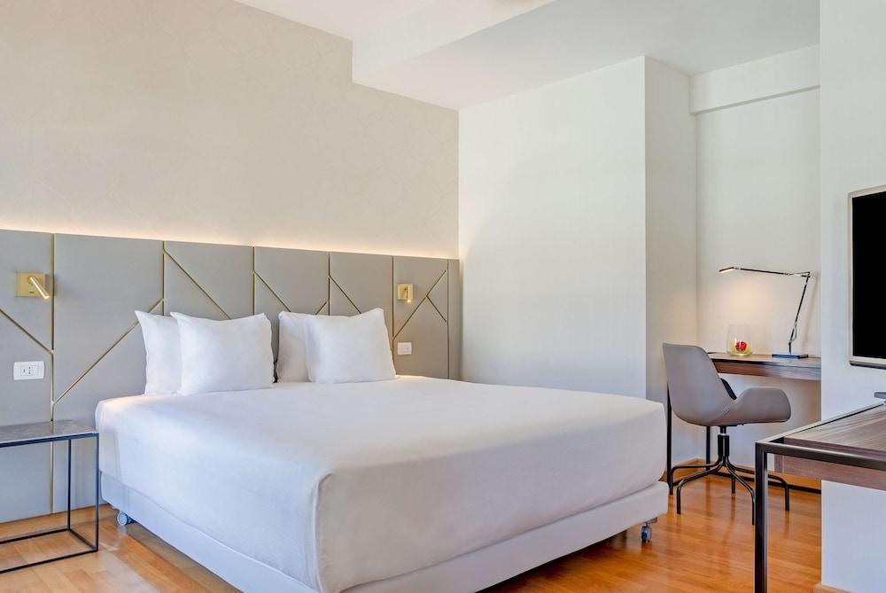 NH Collection Roma Giustiniano Room Type - Deluxe Room