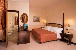 Hotel Nizza Roma - Tap to explore photos