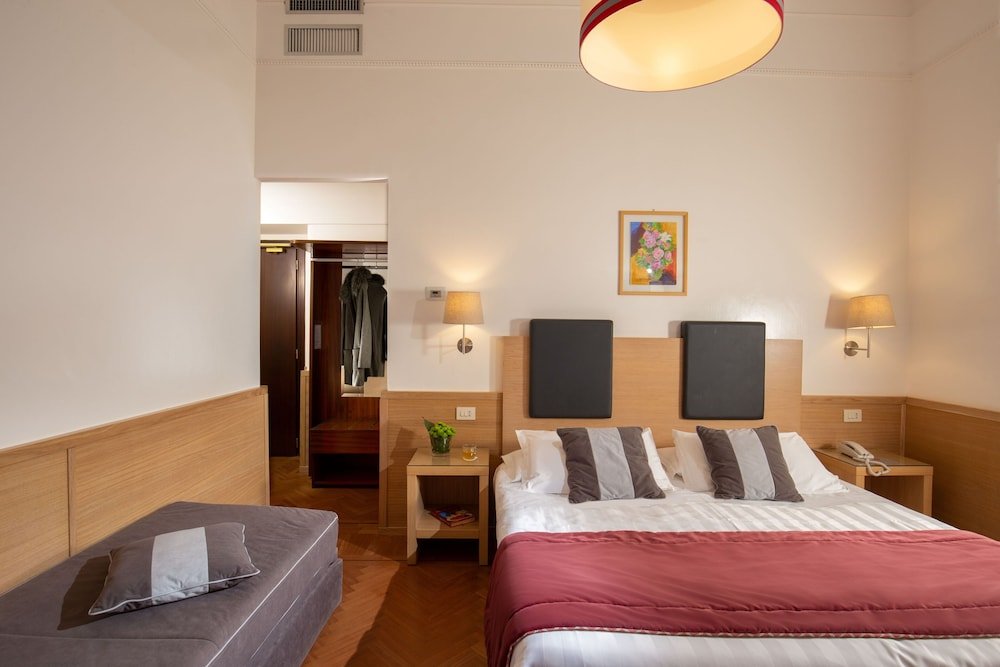 Hotel Nord Nuova Roma - Tap to explore photos