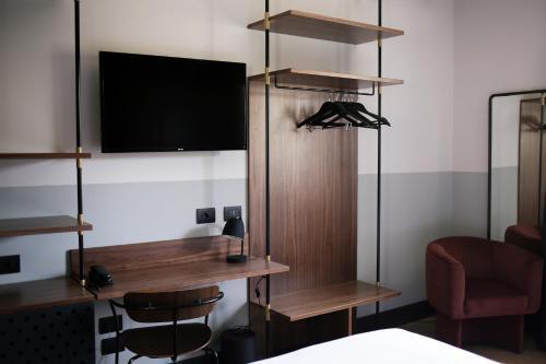 c-hotels Club House Roma - Tap to explore photos