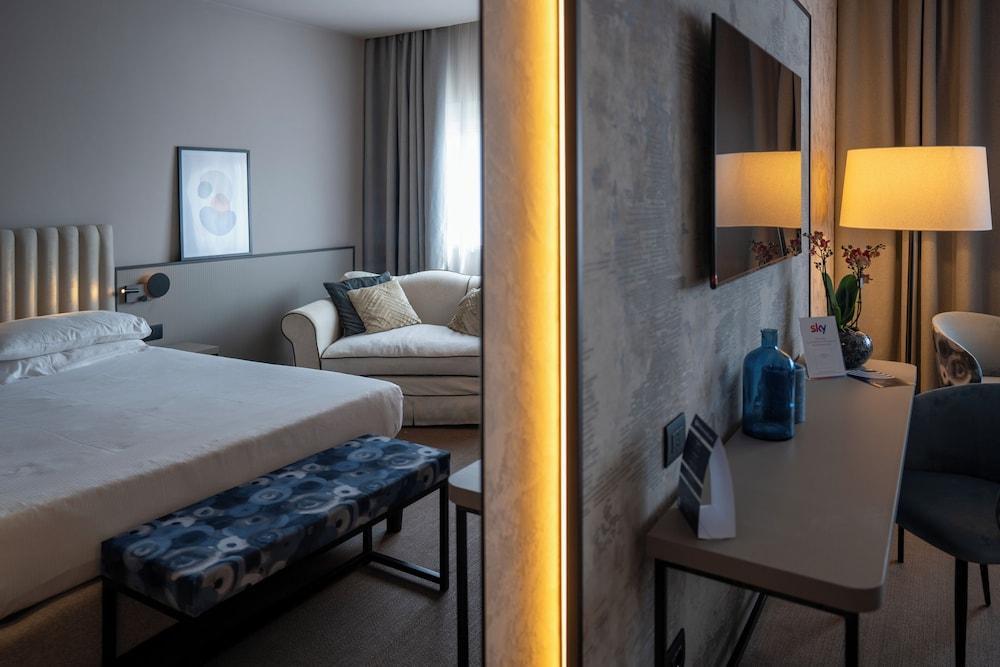 BV Oly Hotel Room Type - Executive Room