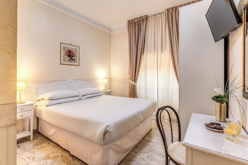 Hotel Orazia Room Type - Standard Double or Twin Room