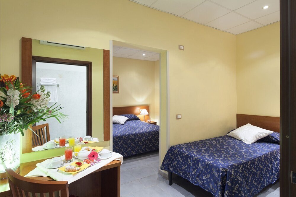 Oriente Room Type - Quadruple Room Oriente Room Type - Quadruple Room