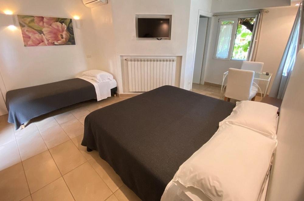 Orto di Roma Room Type - Standard Triple Room Orto di Roma Room Type - Standard Triple Room