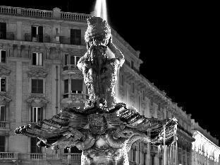 Albergo Ottocento - Tap to explore photos