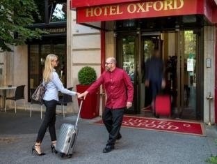 Hotel Oxford - Tap to explore photos