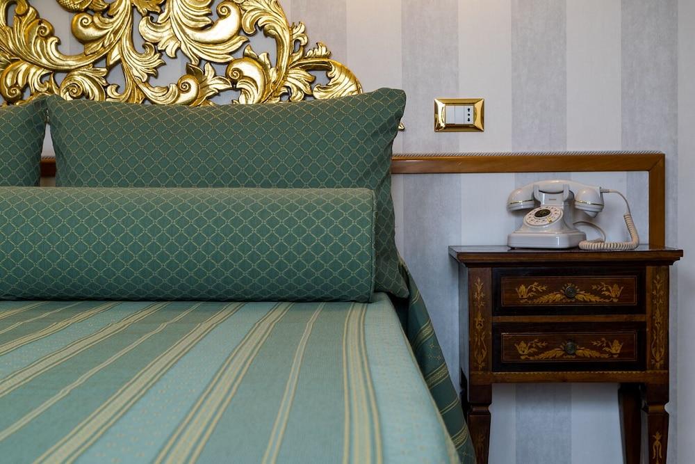 Hotel Pacific Roma Room Type - City Studio Suite, Terrace