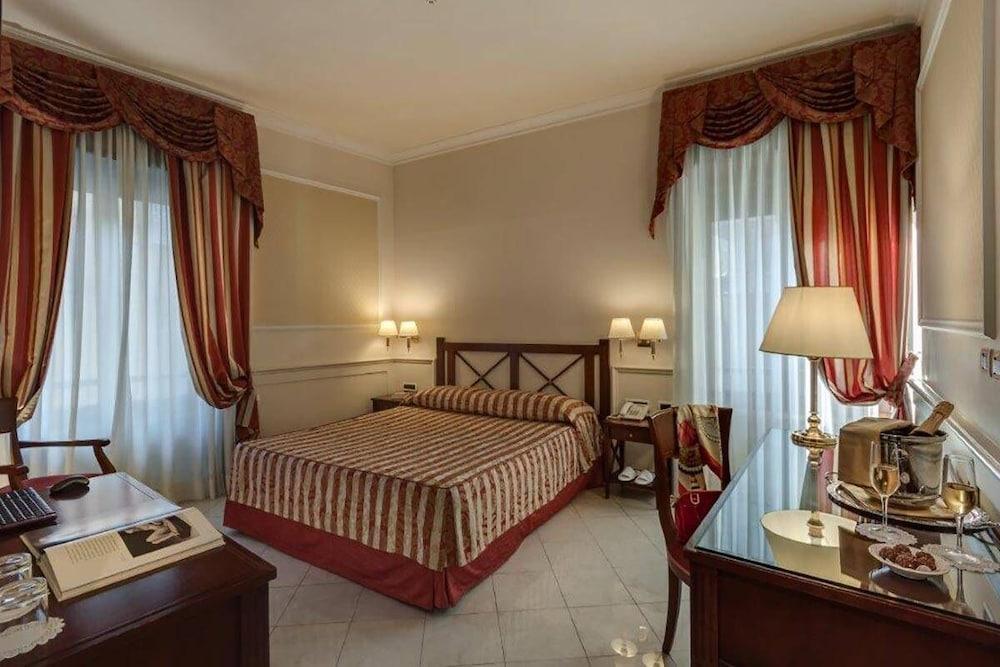 Palazzo Cardinal Cesi Room Type - Deluxe Double Room