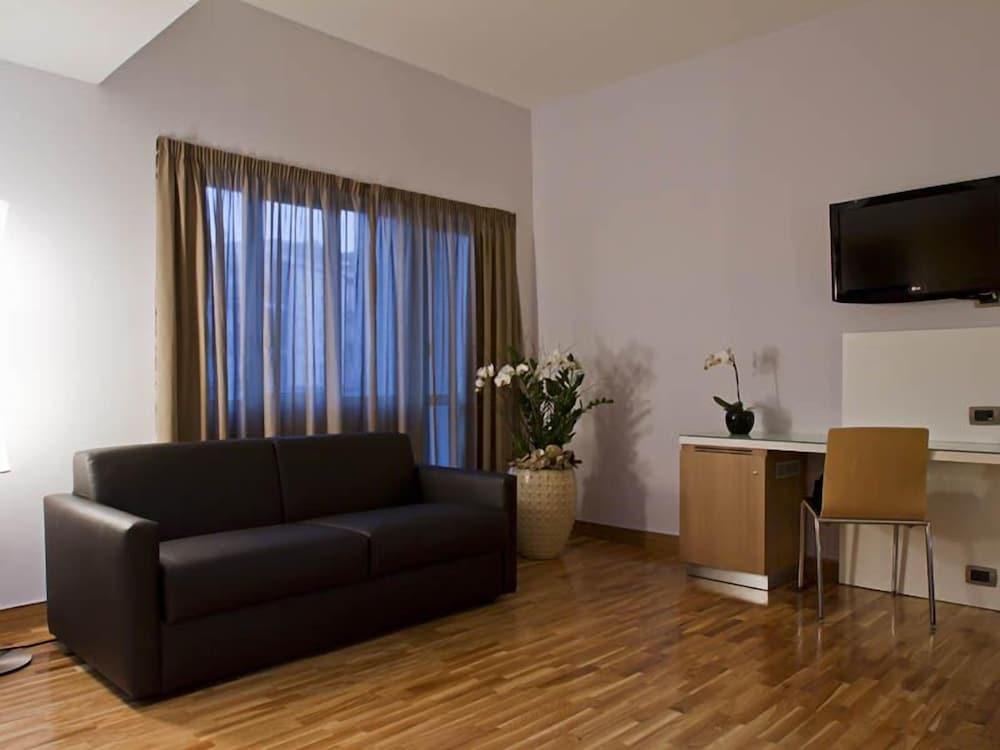 Hotel Gravina San Pietro - Tap to explore photos