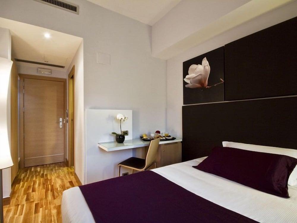 Hotel Gravina San Pietro Room Type - Business Room