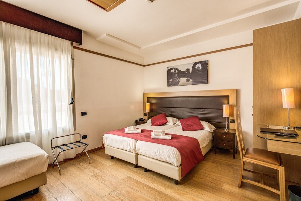Ginevra Palace Hotel Room Type - Standard Double or Twin Room Ginevra Palace Hotel Room Type - Standard Double or Twin Room