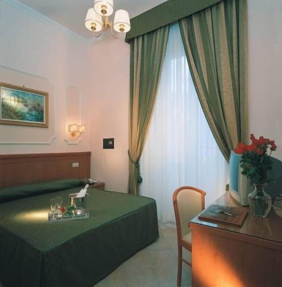 Hotel Philia Rome Room Type - Superior Double Room