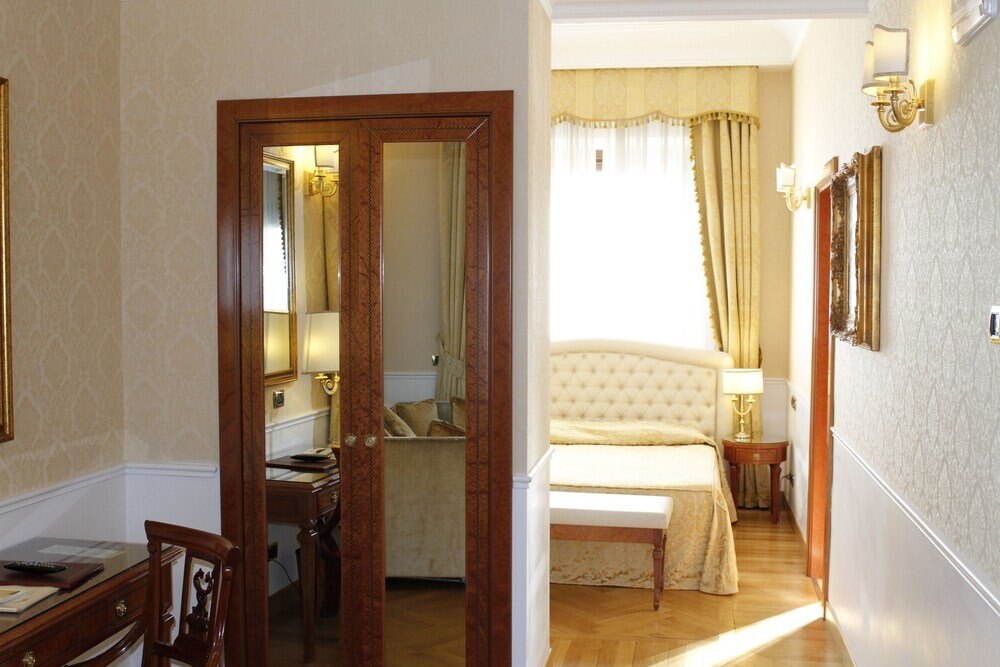 Villa Pinciana Room Type - Double Room